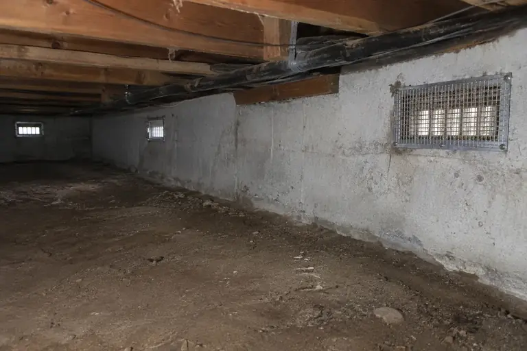 Crawl space rodent exclusion in Redmond, after: Eliminating entry points and leaving the area clean and protected.